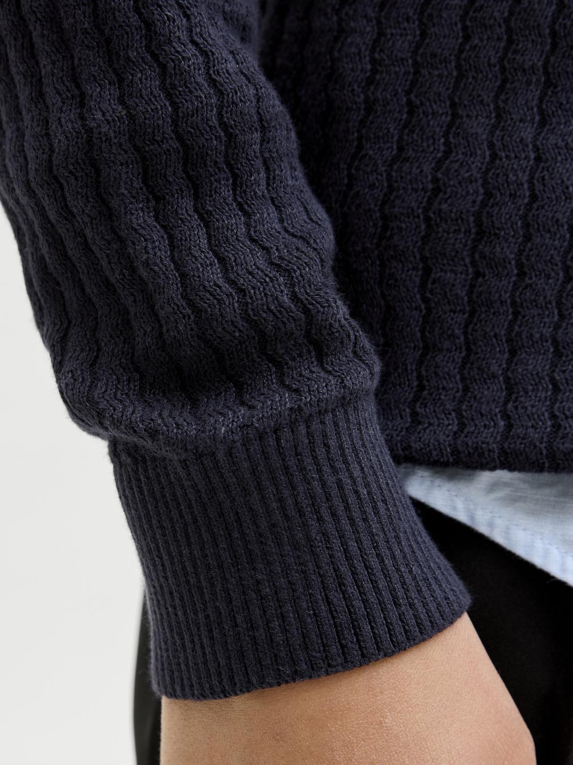 model_shot-detail